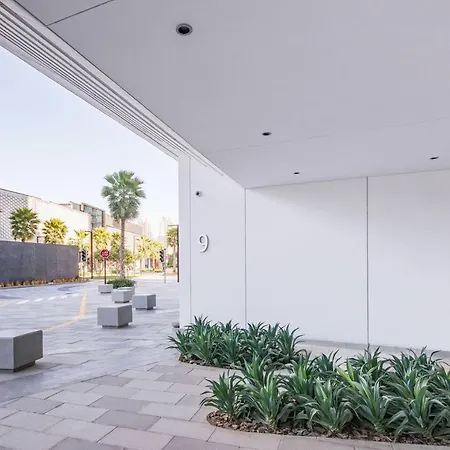Lavish & Equipped Oceanfront 2 Bedroom Facing Ain Dubai Exterior photo