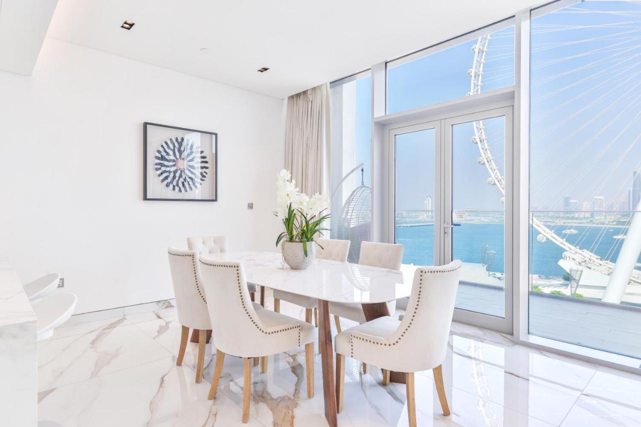 Lavish & Equipped Oceanfront 2 Bedroom Facing Ain Appartement Dubaï