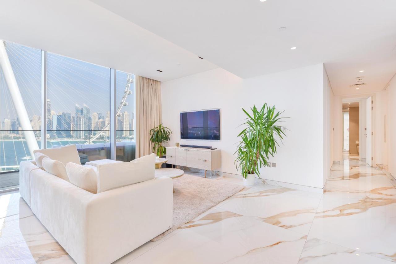 Appartement Lavish & Equipped Oceanfront 2 Bedroom Facing Ain Dubai